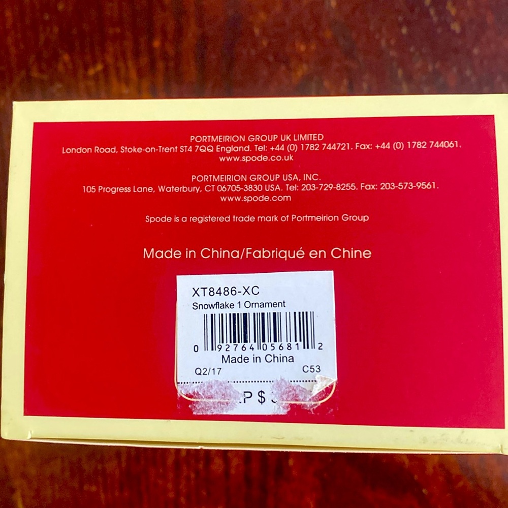 Spode Ceramic Snowflake Ornament - Picture 3 of 3
